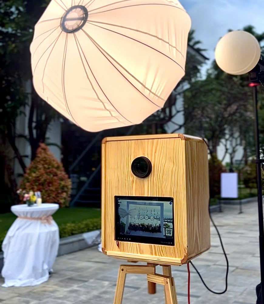 Photobooth Nha Trang – Chụp Ảnh, In Ảnh Lấy Liền Cho Mọi Sự Kiện